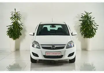 Opel Zafira Вид 2