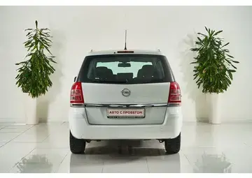 Opel Zafira Вид 5