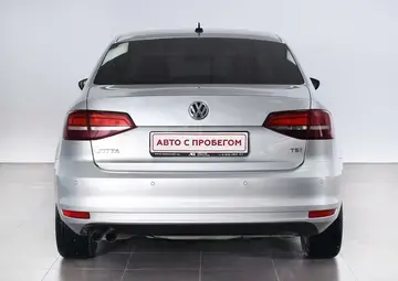 Volkswagen Jetta Вид 4