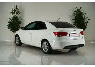 Kia Cerato Вид 4