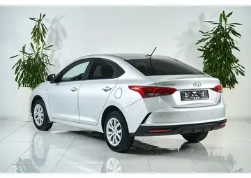 Hyundai Solaris Вид 5