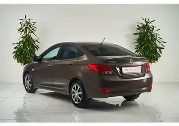 Hyundai Solaris Вид 4