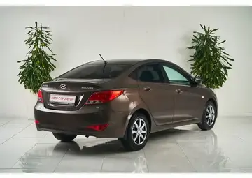 Hyundai Solaris Вид 5