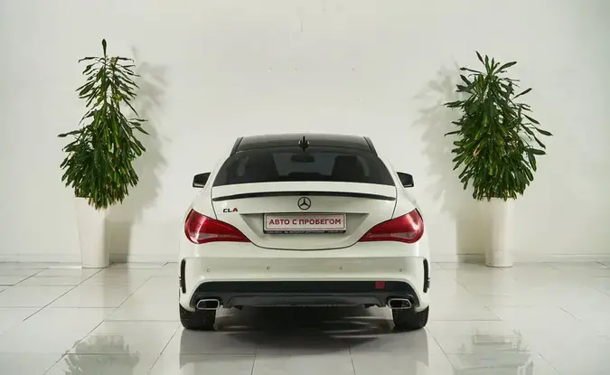 Mercedes benz CLA