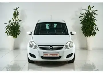 Opel Zafira Вид 2