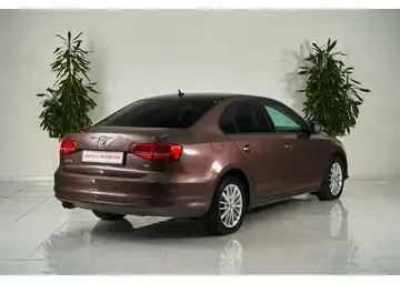 Volkswagen Jetta Вид 5