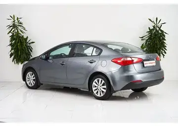 Kia Cerato Вид 4