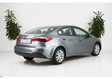Kia Cerato Вид 5