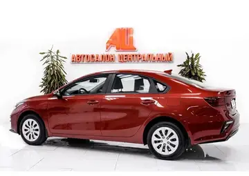 Kia Optima Вид 3