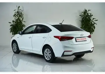 Hyundai Solaris Вид 4