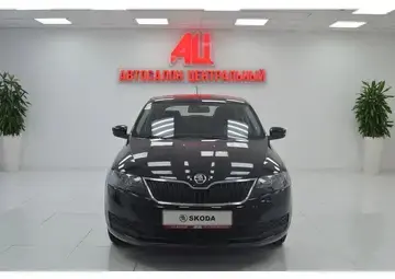 Skoda Rapid Вид 3