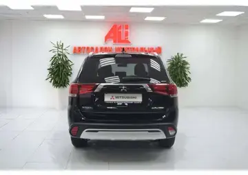 Mitsubishi Outlander Вид 4