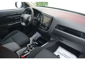 Mitsubishi Outlander Вид 5